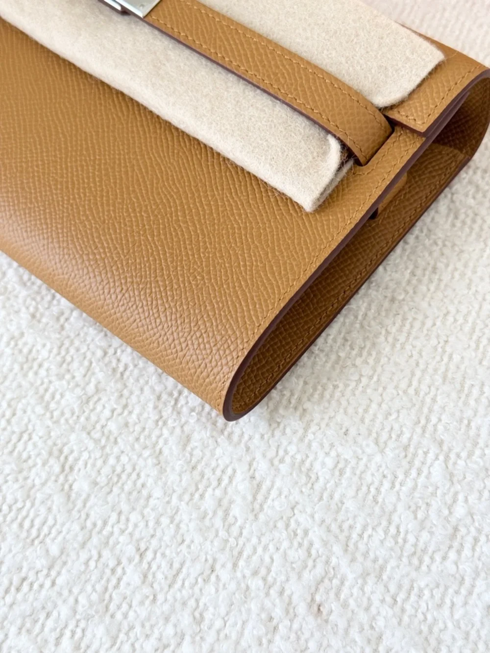 ✨NEW✨Hermes 2024 Epsom Leather Kelly Classique To Go Wallet - Sesame /  PHW - Picture 6 of 16